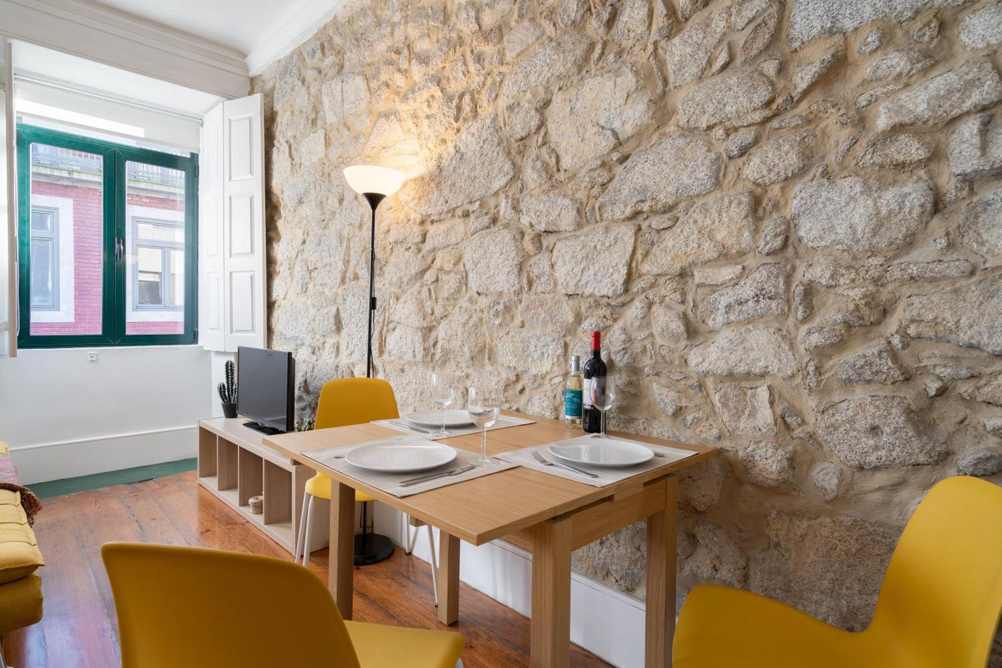 Host Wise - Modern Studios With Terrace - Walk Everywhere Порту Номер фото